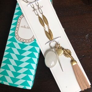 Victoria pendant silver & gold chain